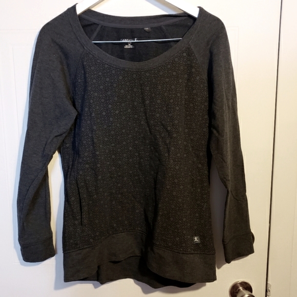 Danskin Charcoal Grey  Sweater Crew Neck Long Sleeve Side Pockets Woman Med NWOT - Picture 1 of 10